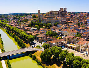 Auch, Gers. - Enlarge picture (modal window)